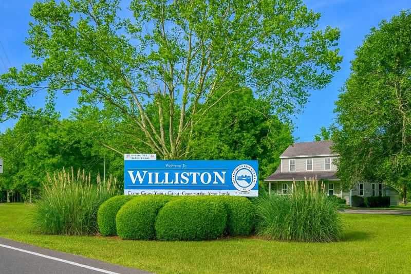 Best Bathroom Remodeling pros in Williston, ND